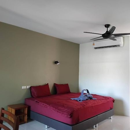 Spy Home Khao Lak Exteriör bild